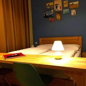 Pensión A Und A